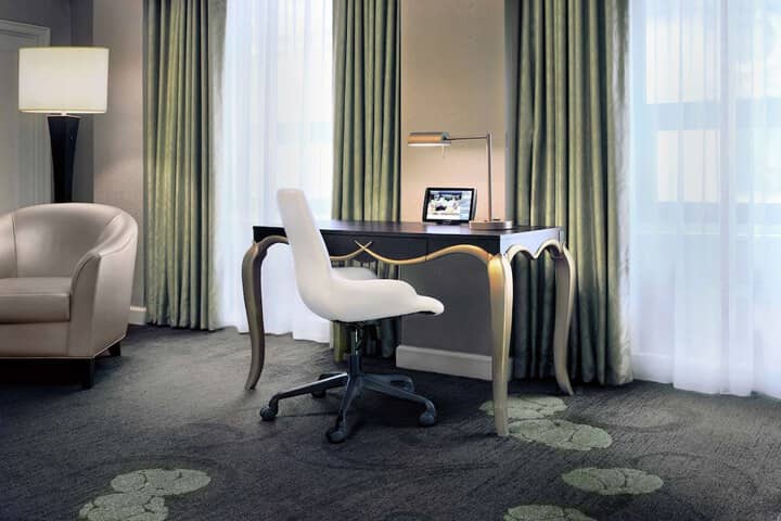 Room 12 of 87