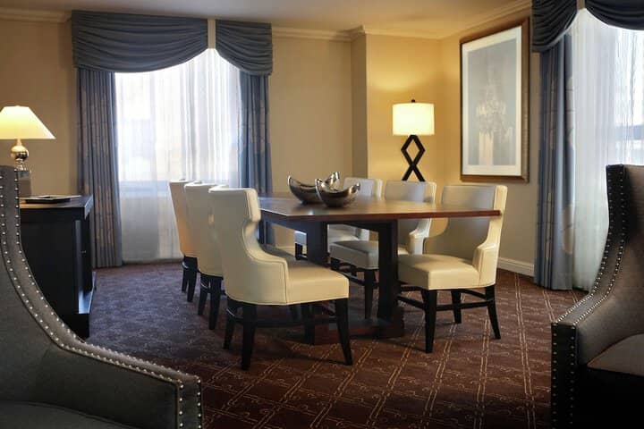 Room 22 of 87